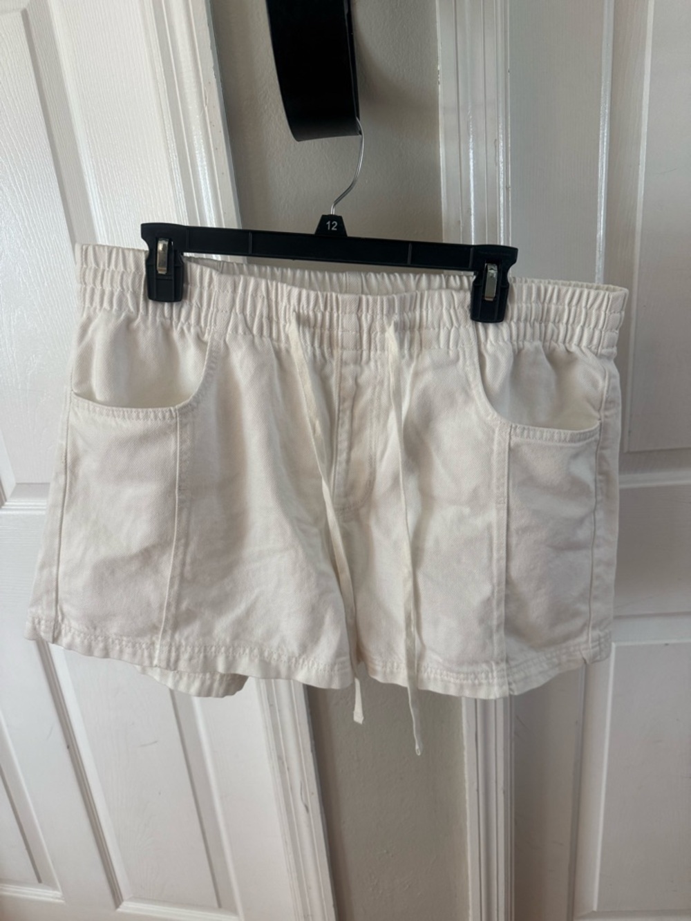 Universal Thread White Elastic Drawstring Shorts